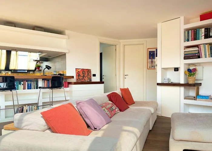 Daire Homeby, Attico Torlonia